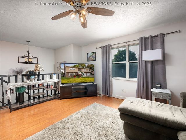 7 Lafayette Circle, Hurricane, WV 25526