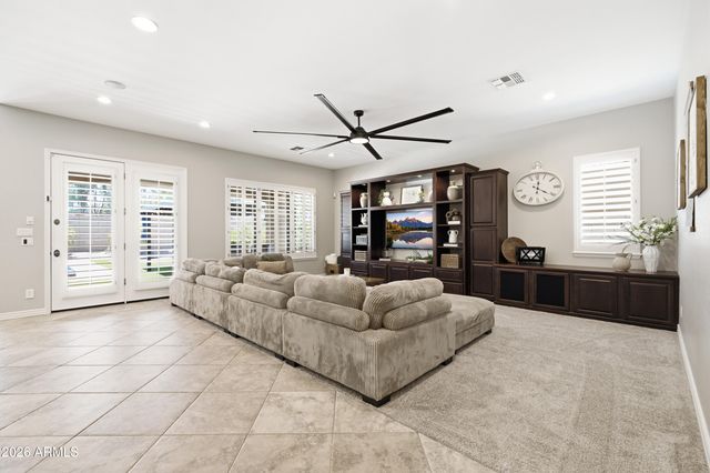 4353 E SANTA FE Court, Gilbert, AZ 85297