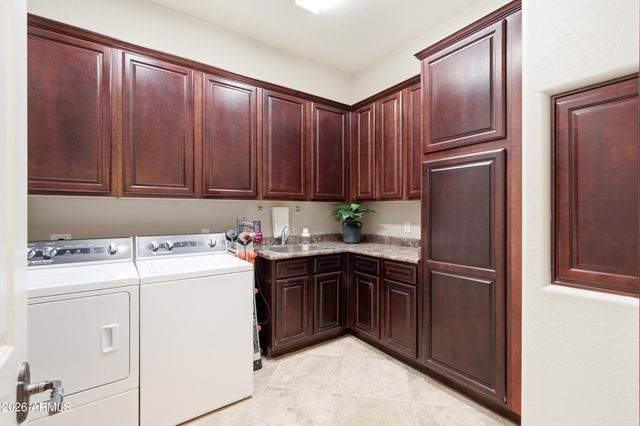 4353 E SANTA FE Court, Gilbert, AZ 85297