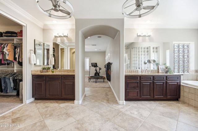 4353 E SANTA FE Court, Gilbert, AZ 85297