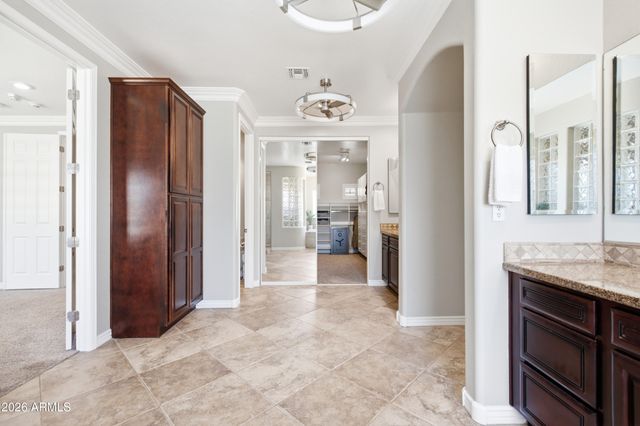 4353 E SANTA FE Court, Gilbert, AZ 85297