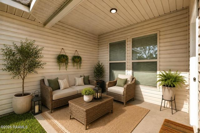 206 Sparrowhawk Street, Broussard, LA 70518