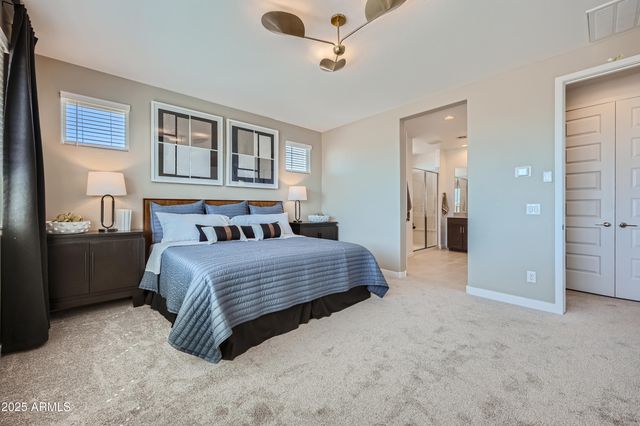 10202 E ULYSSES Avenue, Mesa, AZ 85212