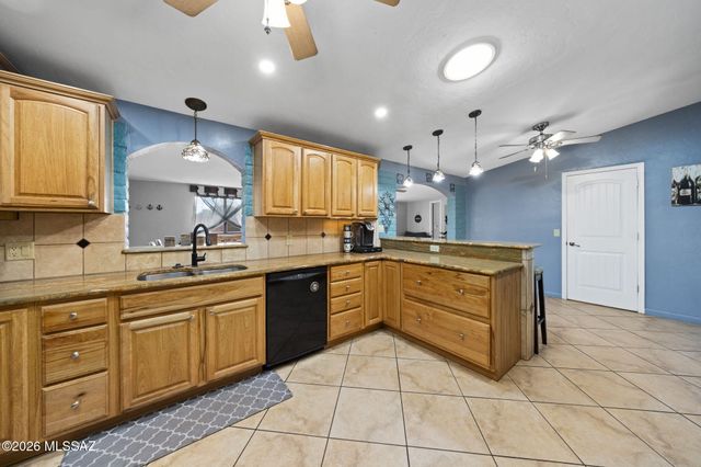 7386 N Dickinson, Tucson, AZ 85741