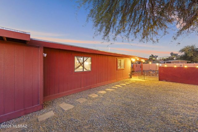 7386 N Dickinson, Tucson, AZ 85741