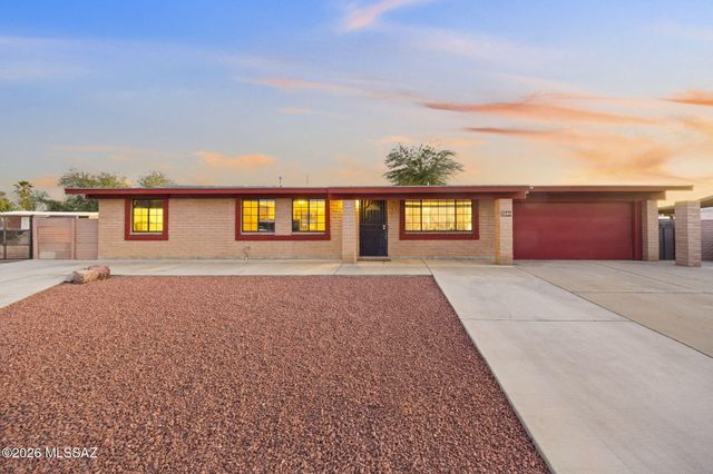 7386 N Dickinson, Tucson, AZ 85741