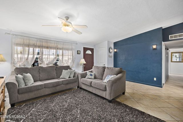 7386 N Dickinson, Tucson, AZ 85741