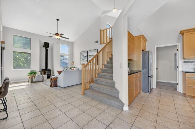 2489 Knollwood Dr, Cameron Park, CA 95682