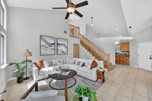 2489 Knollwood Dr, Cameron Park, CA 95682
