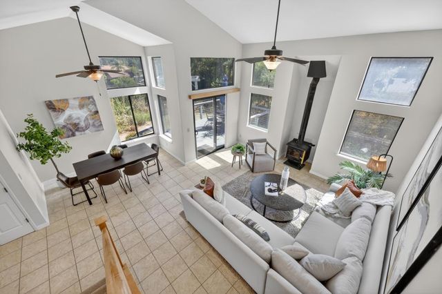 2489 Knollwood Dr, Cameron Park, CA 95682