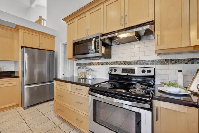 2489 Knollwood Dr, Cameron Park, CA 95682