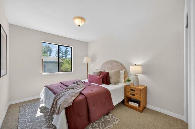 2489 Knollwood Dr, Cameron Park, CA 95682