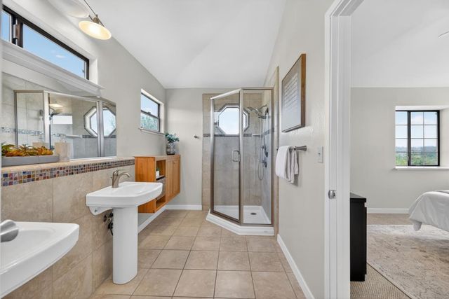 2489 Knollwood Dr, Cameron Park, CA 95682