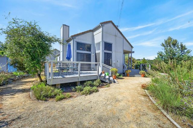 2489 Knollwood Dr, Cameron Park, CA 95682