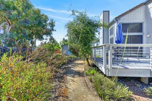 2489 Knollwood Dr, Cameron Park, CA 95682
