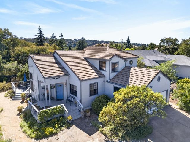 2489 Knollwood Dr, Cameron Park, CA 95682