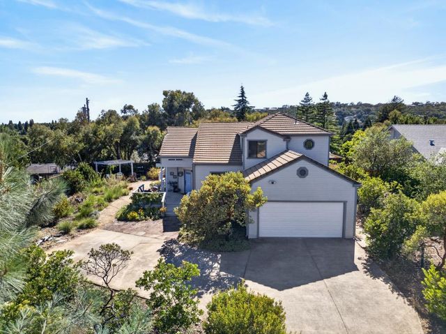 2489 Knollwood Dr, Cameron Park, CA 95682