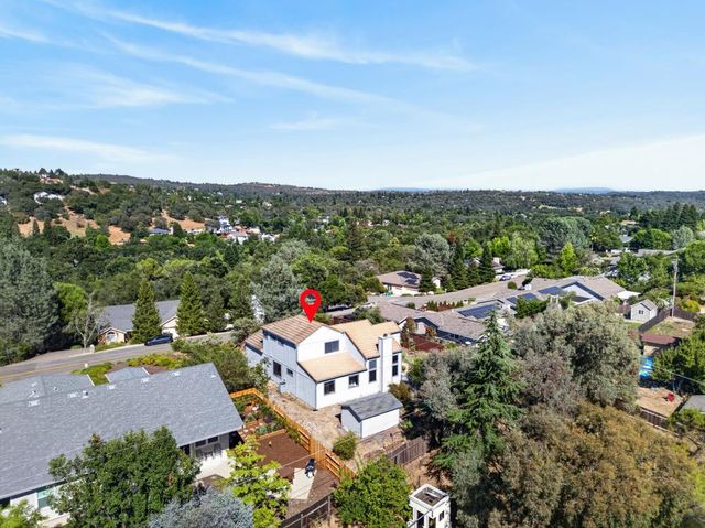 2489 Knollwood Dr, Cameron Park, CA 95682