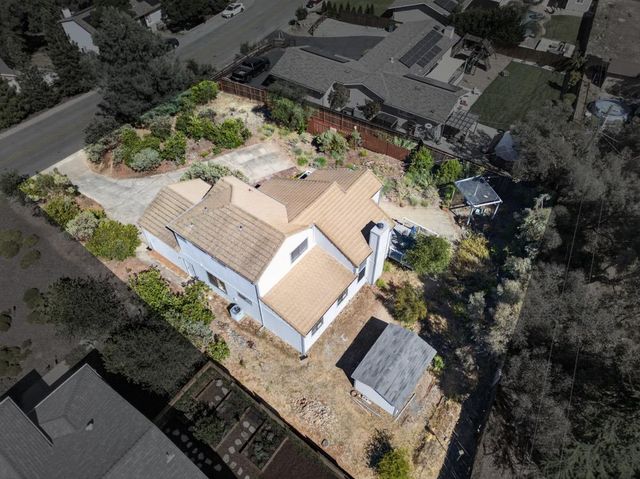 2489 Knollwood Dr, Cameron Park, CA 95682