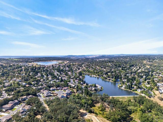 2489 Knollwood Dr, Cameron Park, CA 95682