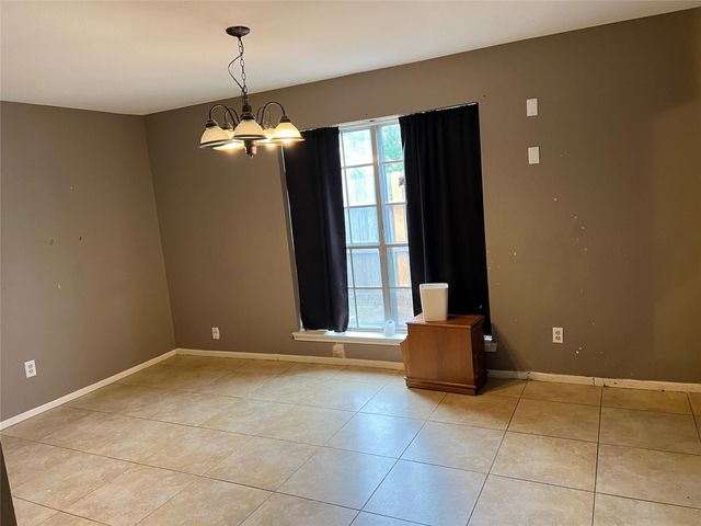 84 W Park West Drive, Houston, TX 77072