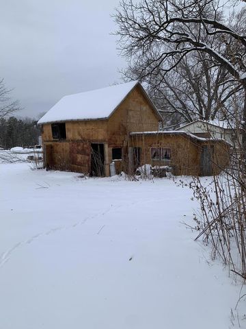N6467 COUNTY ROAD M, Westfield, WI 53964