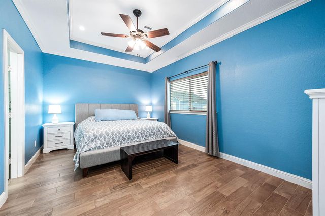 885 Bonita Street, Hitchcock, TX 77563