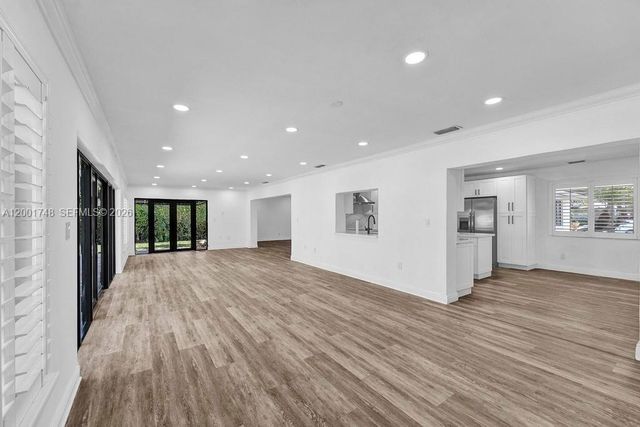 9261 SW 85th St, Miami, FL 33173