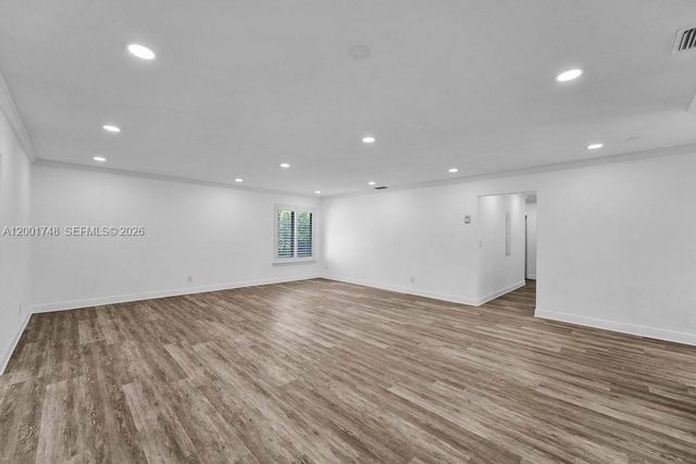 9261 SW 85th St, Miami, FL 33173