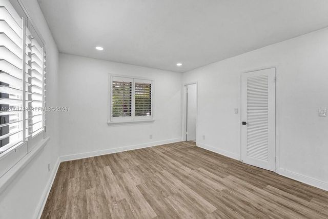 9261 SW 85th St, Miami, FL 33173