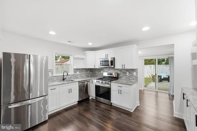 4321 39TH PL, Brentwood, MD 20722