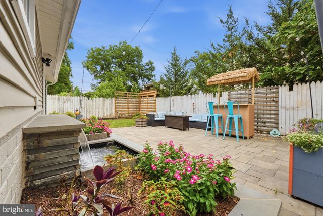 4321 39TH PL, Brentwood, MD 20722