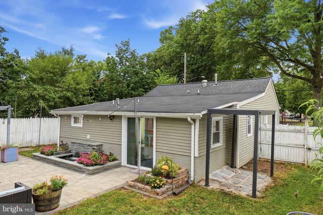 4321 39TH PL, Brentwood, MD 20722