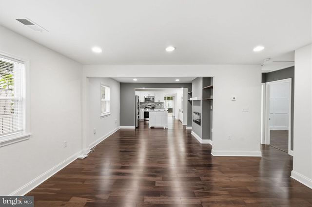 4321 39TH PL, Brentwood, MD 20722