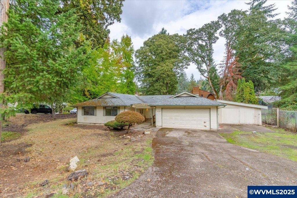 3620 Croisan Creek Rd S, Salem, OR 97302