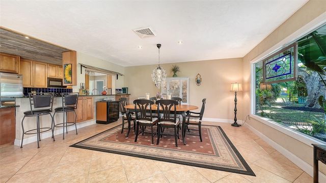 836 MAGELLAN DRIVE, Sarasota, FL 34243