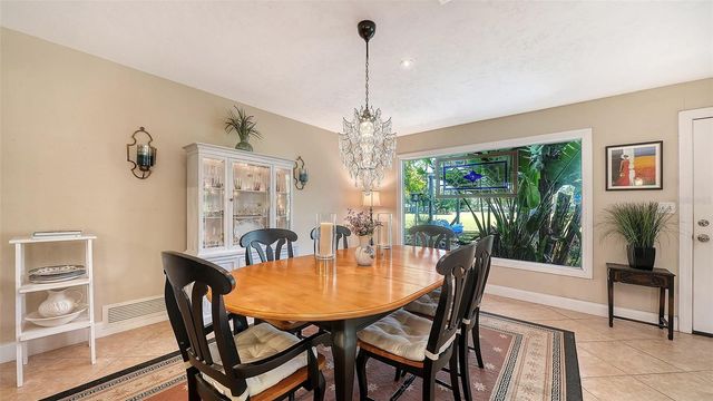 836 MAGELLAN DRIVE, Sarasota, FL 34243