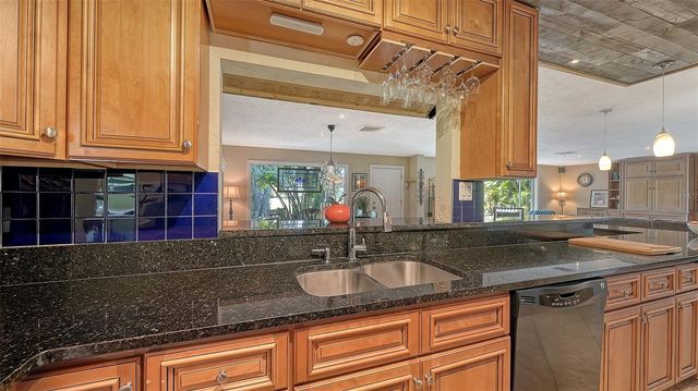 836 MAGELLAN DRIVE, Sarasota, FL 34243