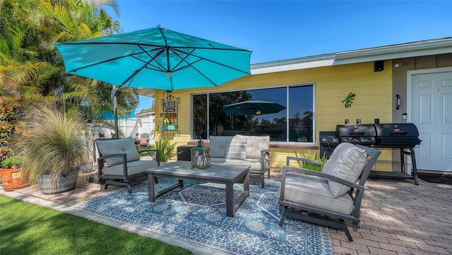 836 MAGELLAN DRIVE, Sarasota, FL 34243