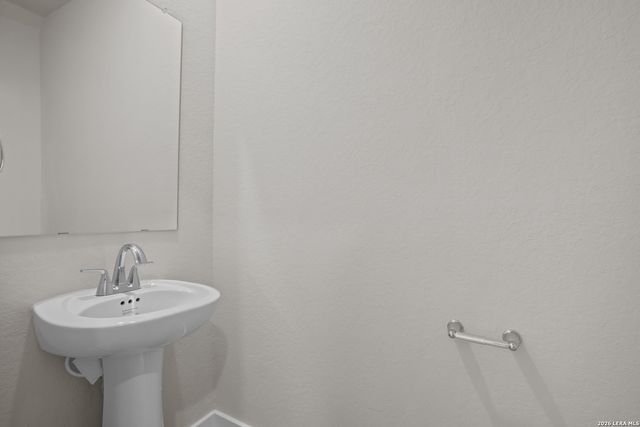 5610 Franklin Hills, Von Ormy, TX 78073