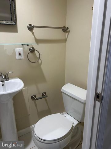 17 HABERSHAM CT, Silver Spring, MD 20906