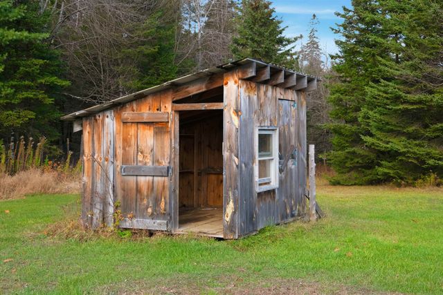 212 Chelsea Road, Corinth, VT 05039