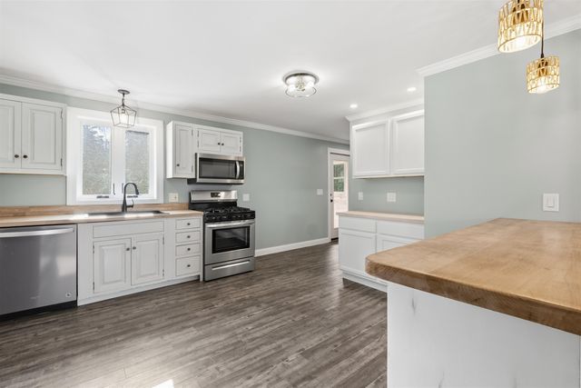 212 Chelsea Road, Corinth, VT 05039