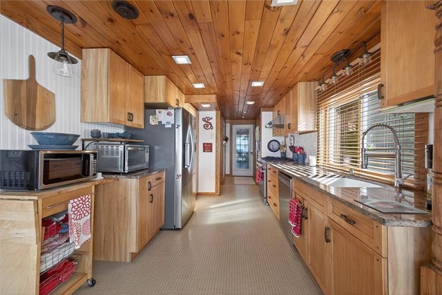 402 South Drive, Greece, NY 14612