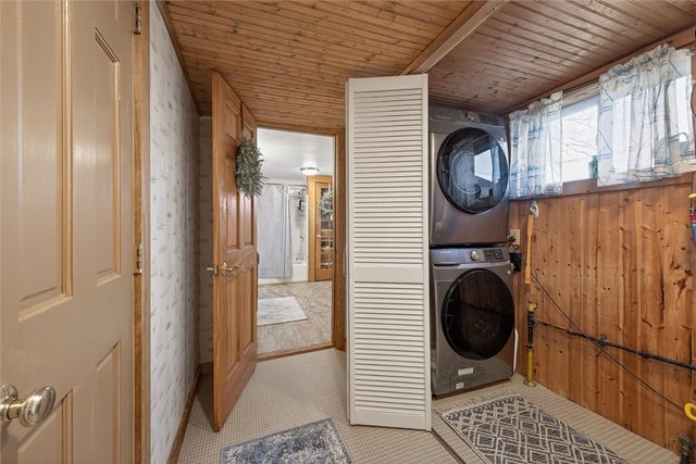 402 South Drive, Greece, NY 14612