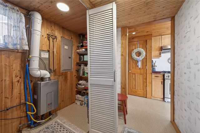 402 South Drive, Greece, NY 14612