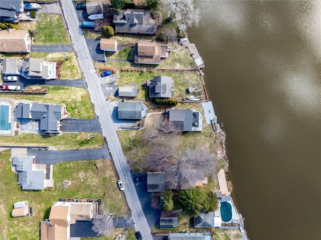 402 South Drive, Greece, NY 14612