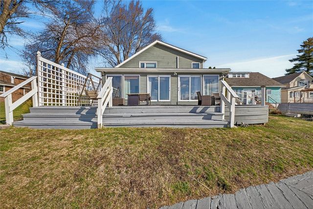 402 South Drive, Greece, NY 14612