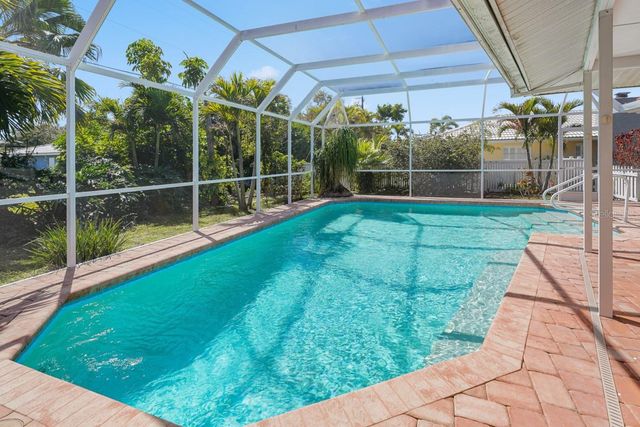 216 MATISSE CIRCLE N, Nokomis, FL 34275