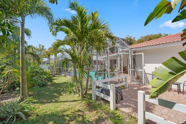 216 MATISSE CIRCLE N, Nokomis, FL 34275